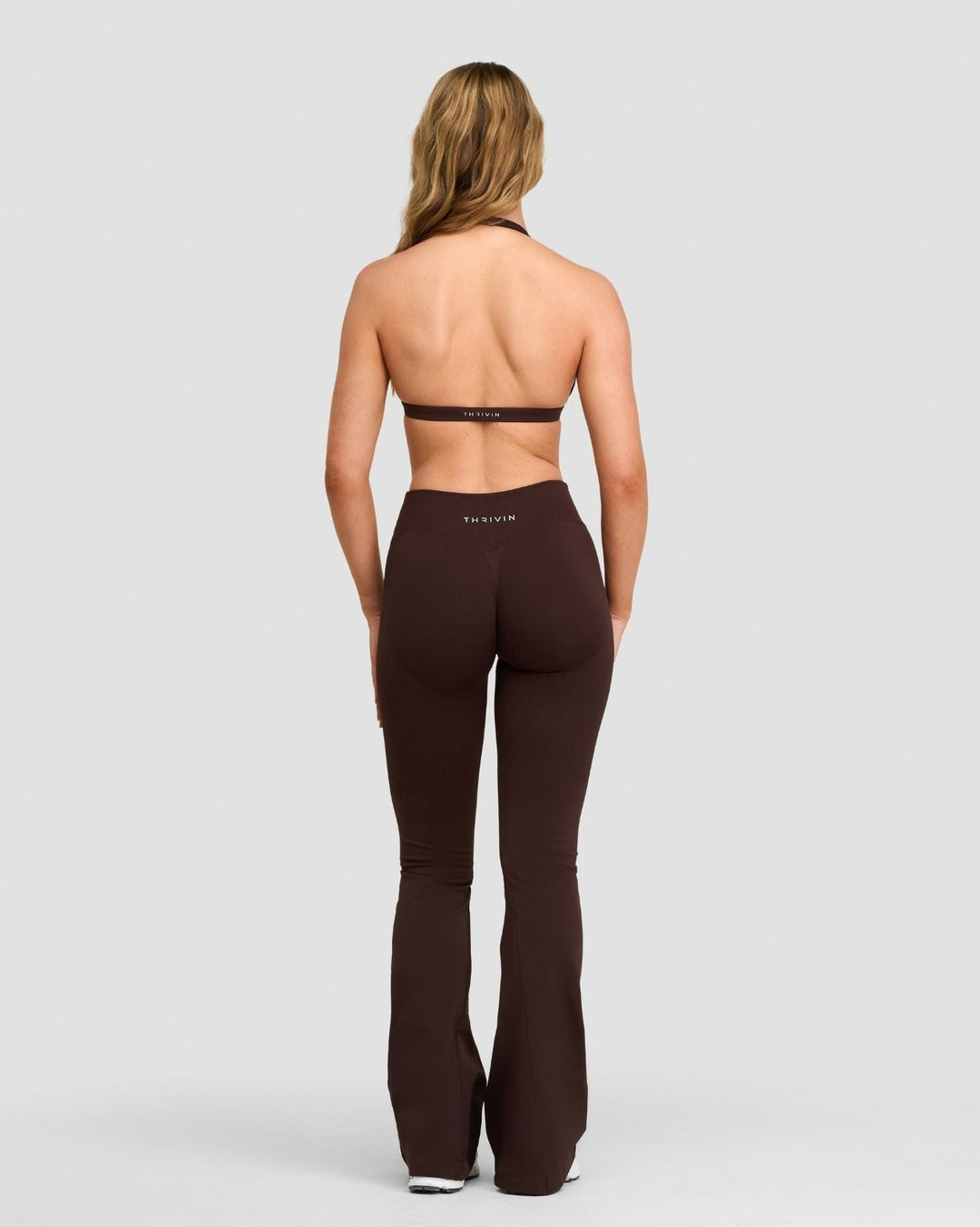 Elevate™ Sculpting Mid V-Waist Flare Leggings | Coffee