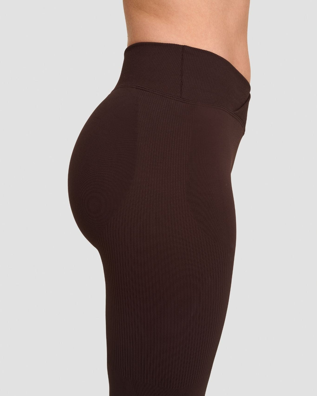 Elevate™ Sculpting Mid V-Waist Flare Leggings | Coffee
