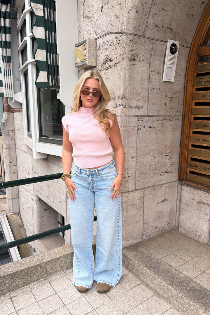 Pink bow baggy jeans