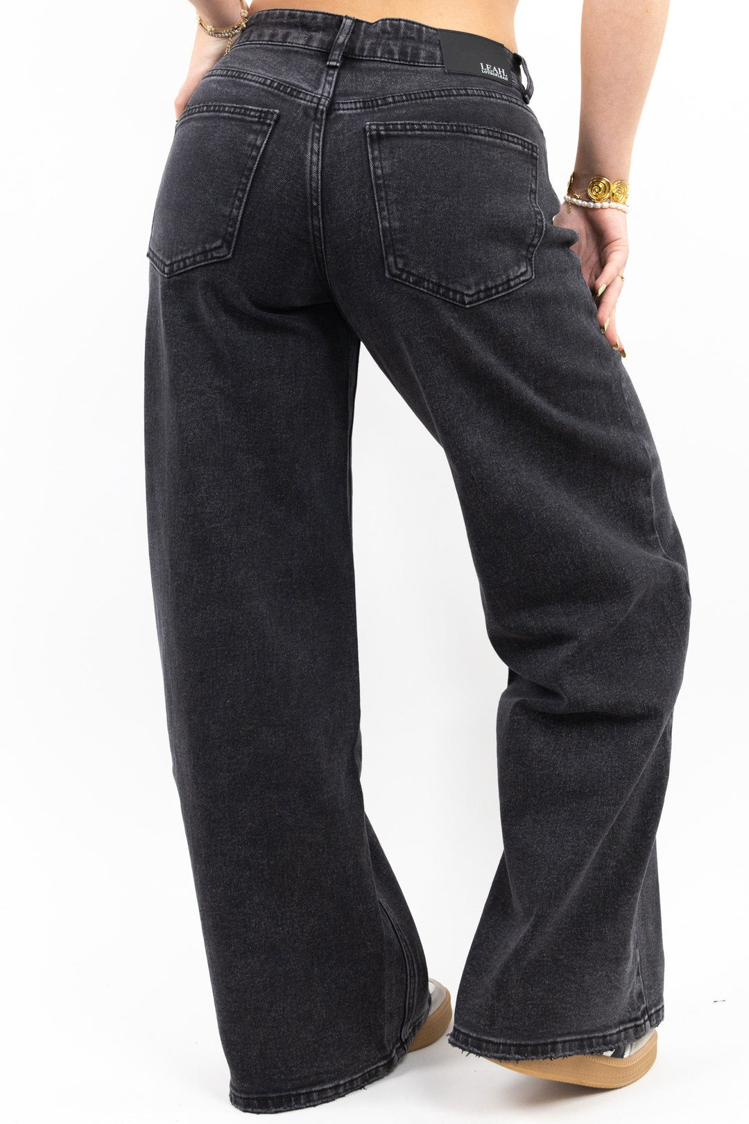 Baggy Fit Wide Leg Jeans