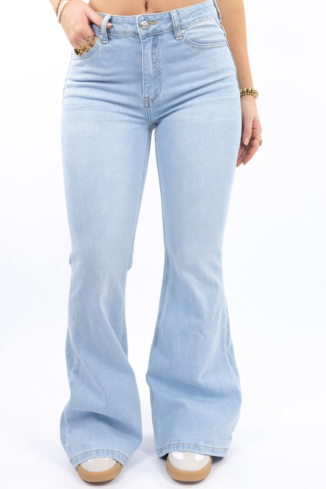Bobby Flared Jeans