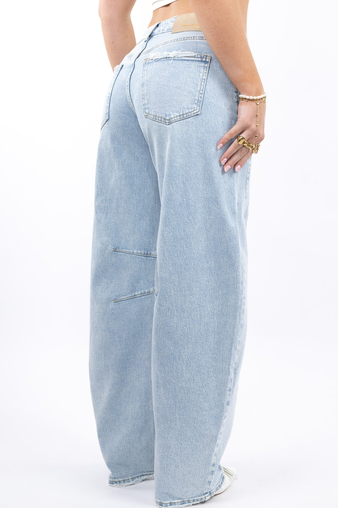 Balloon Fit Jeans
