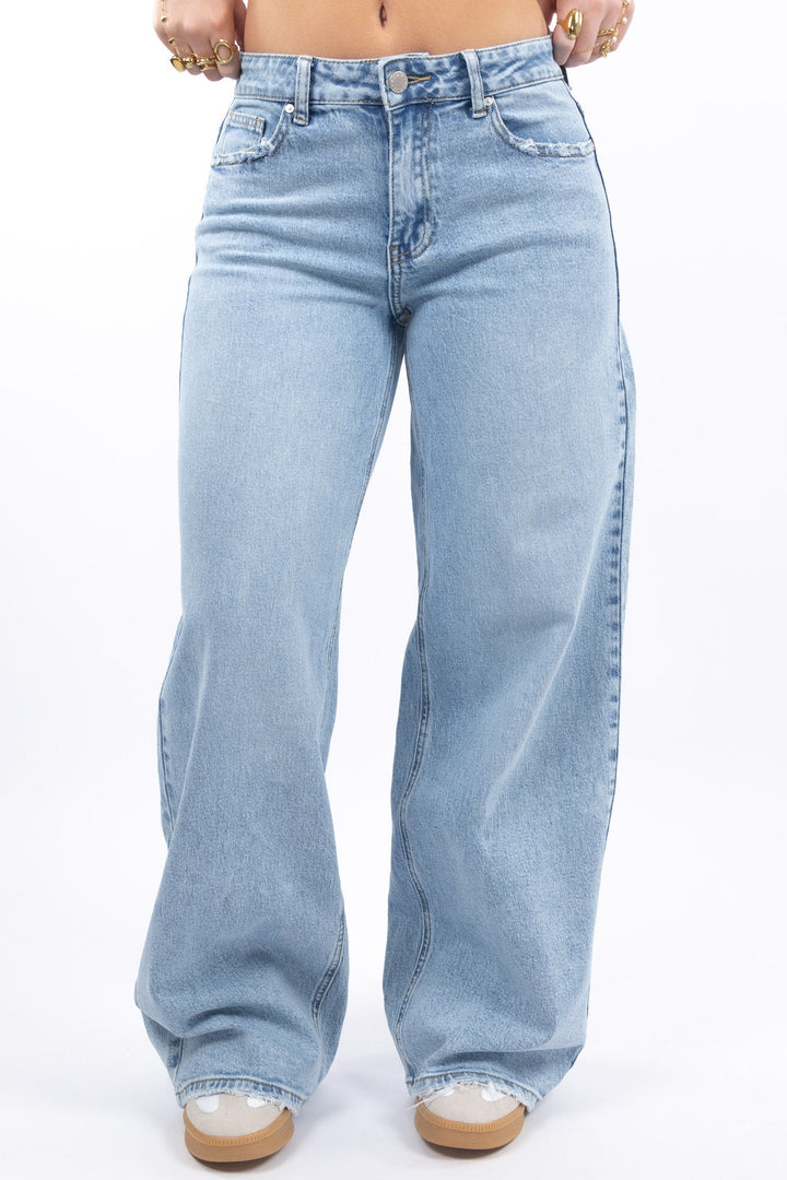 Baggy Fit Wide Leg Jeans